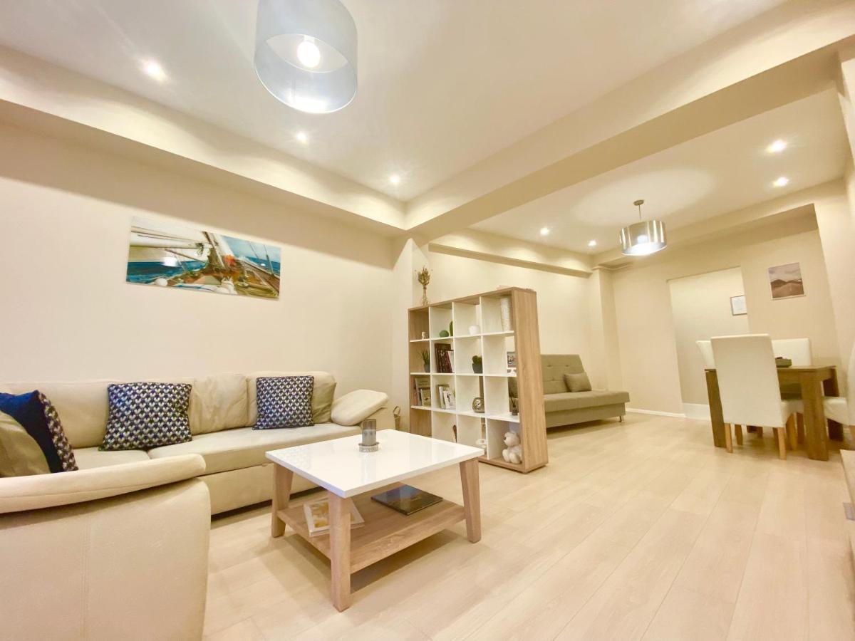 Budapest Hideout In Style With Free Parking - Luxury Apartment Luaran gambar