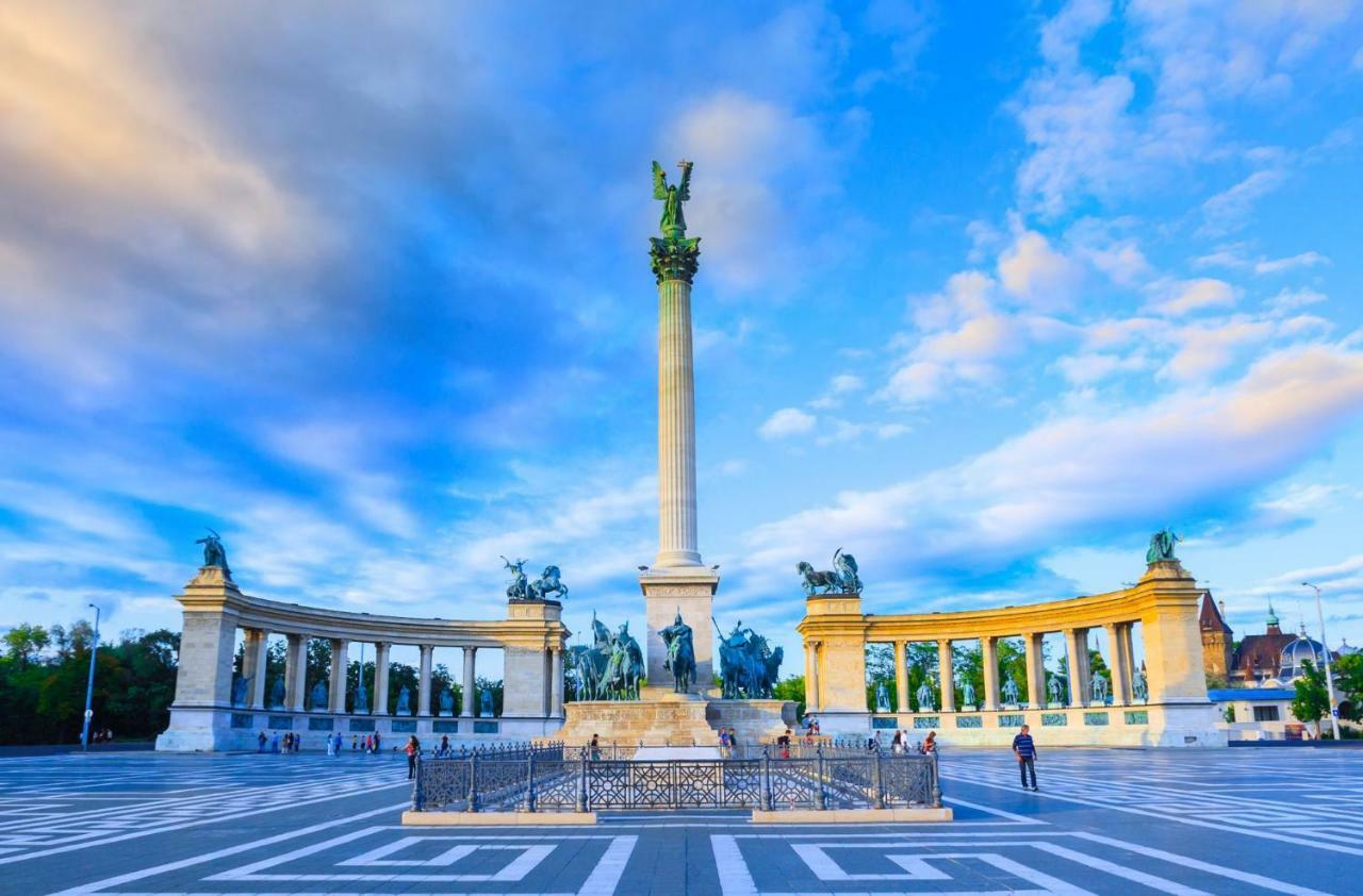 Budapest Hideout In Style With Free Parking - Luxury Apartment Luaran gambar